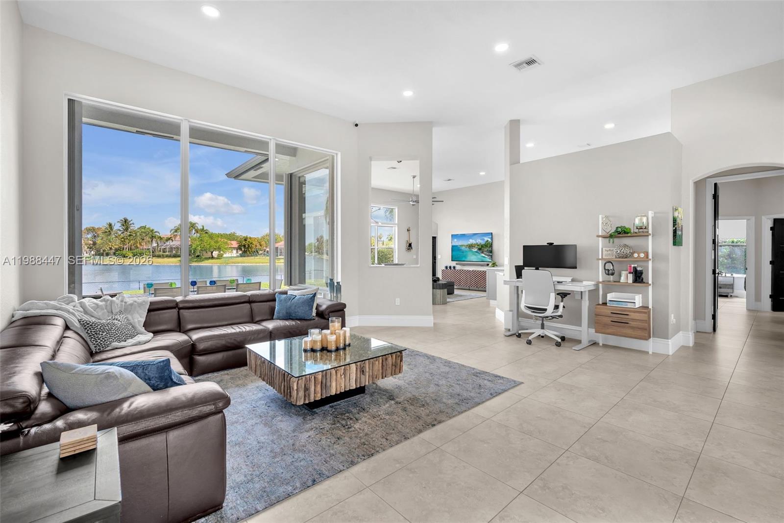 15977 SW 13th St Pembroke Pines, FL 33027