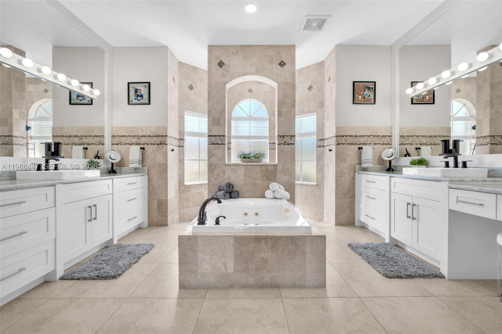 15977 SW 13th St Pembroke Pines, FL 33027