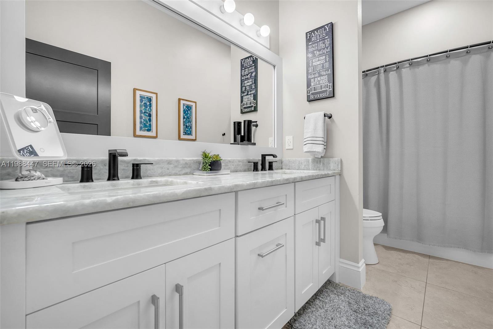 15977 SW 13th St Pembroke Pines, FL 33027