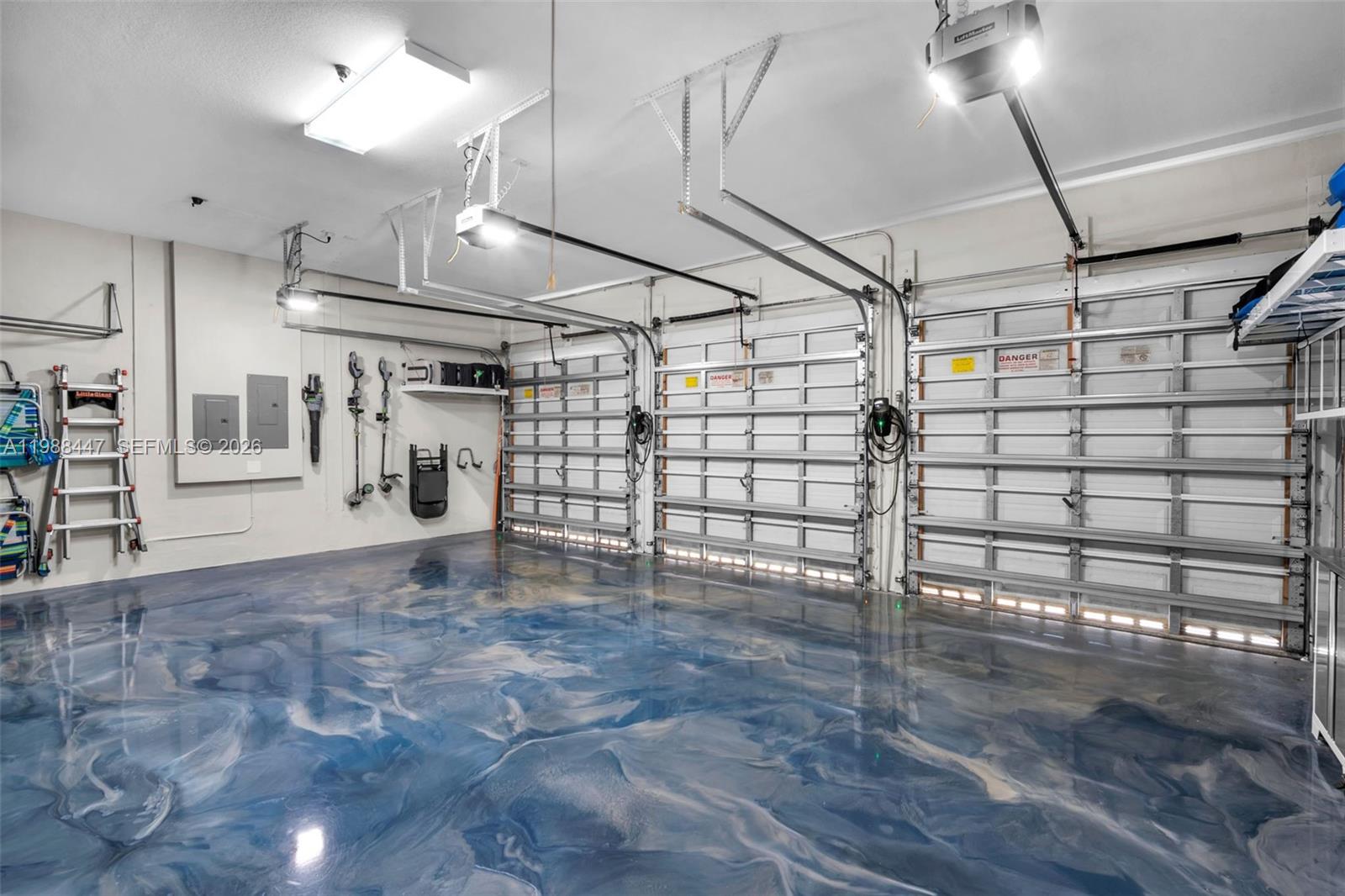 15977 SW 13th St Pembroke Pines, FL 33027