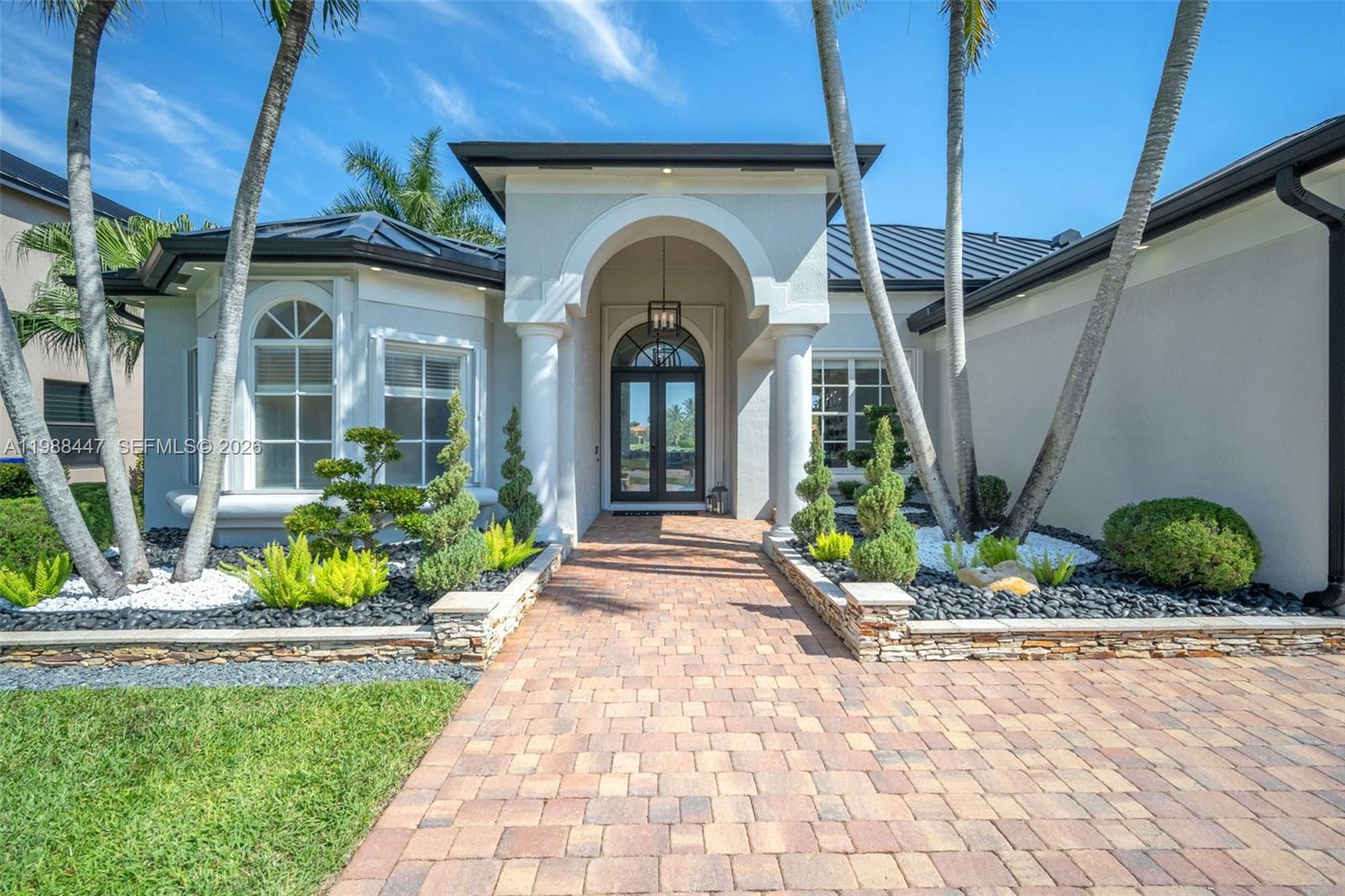 15977 SW 13th St Pembroke Pines, FL 33027