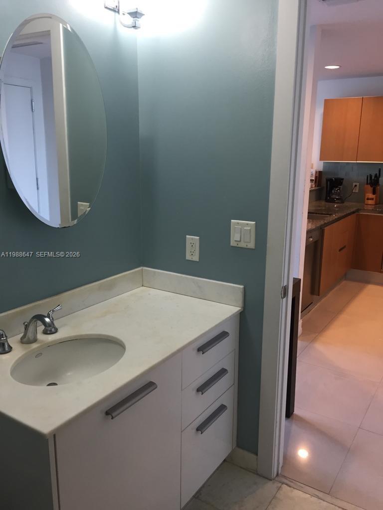 image 1060 Brickell - 10604