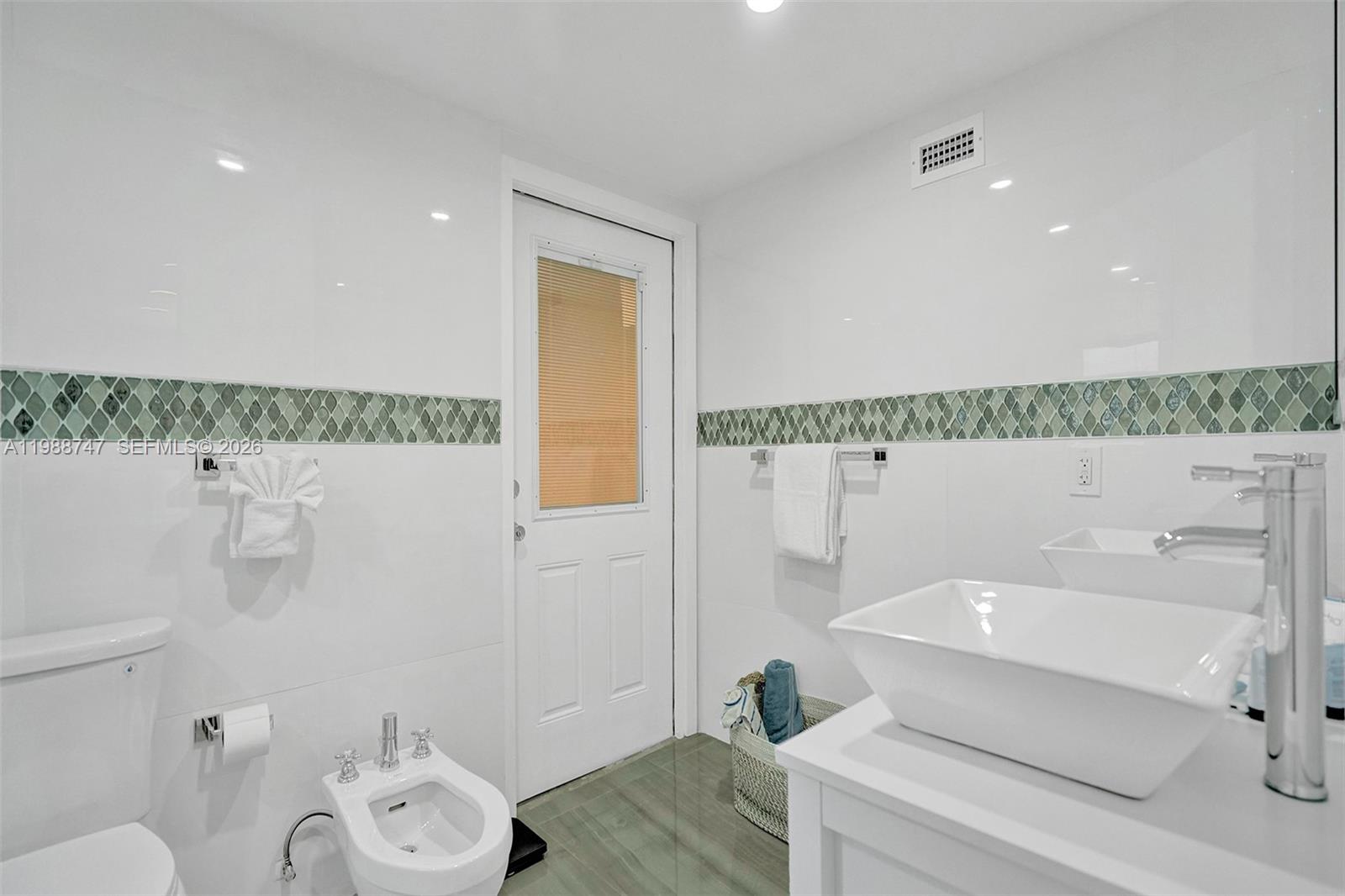 1800 N Victoria Park Rd Fort Lauderdale, FL 33305