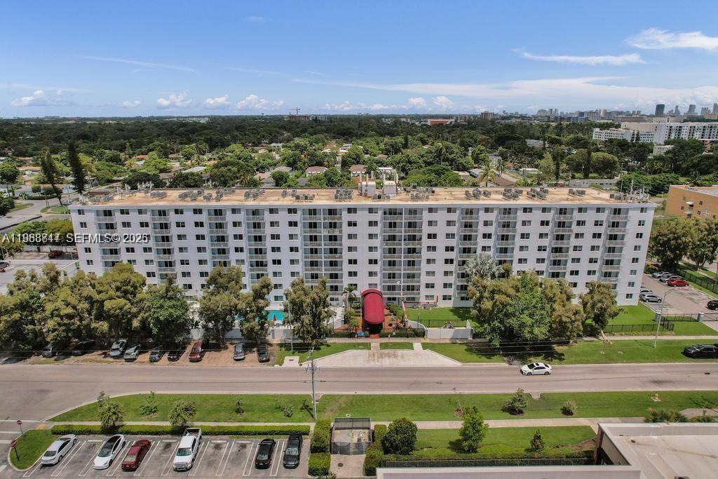 1251 NE 108th St #411