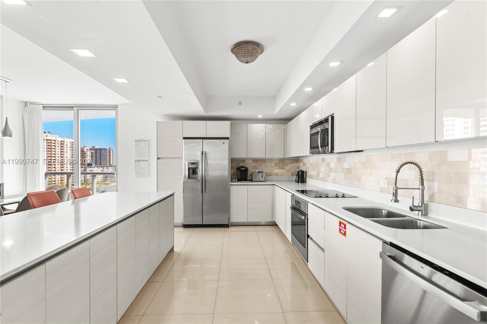 image Beachwalk Condominium19