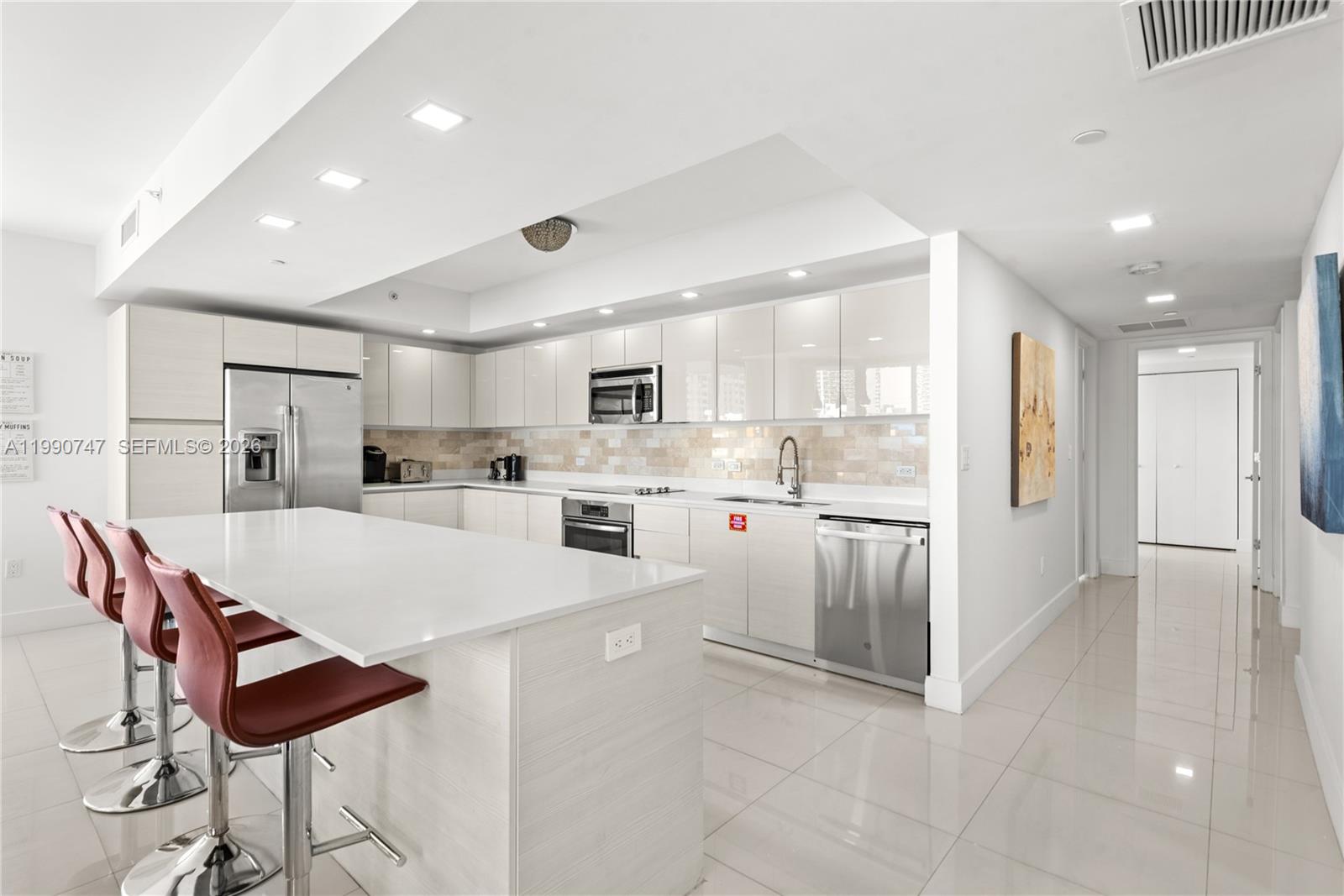 image Beachwalk Condominium5