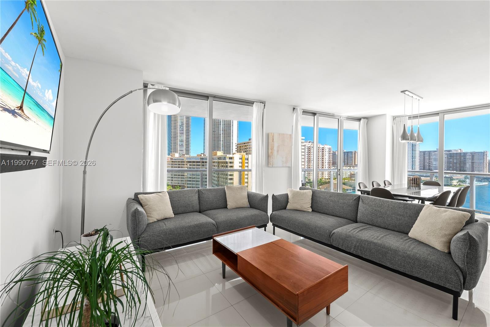 image Beachwalk Condominium7