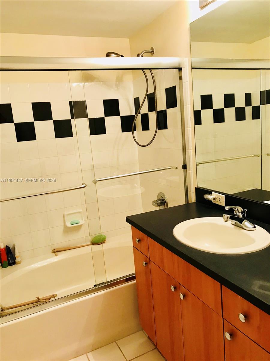 image The Waverly at South Beach9