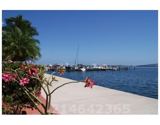 image Brickell Place III5