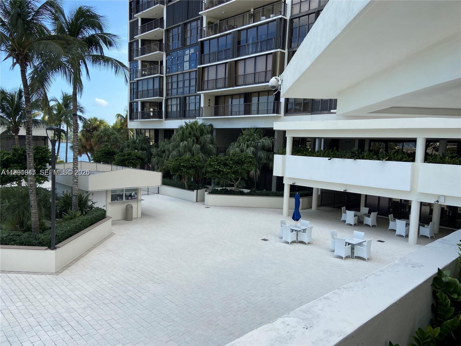 image Brickell Place III6