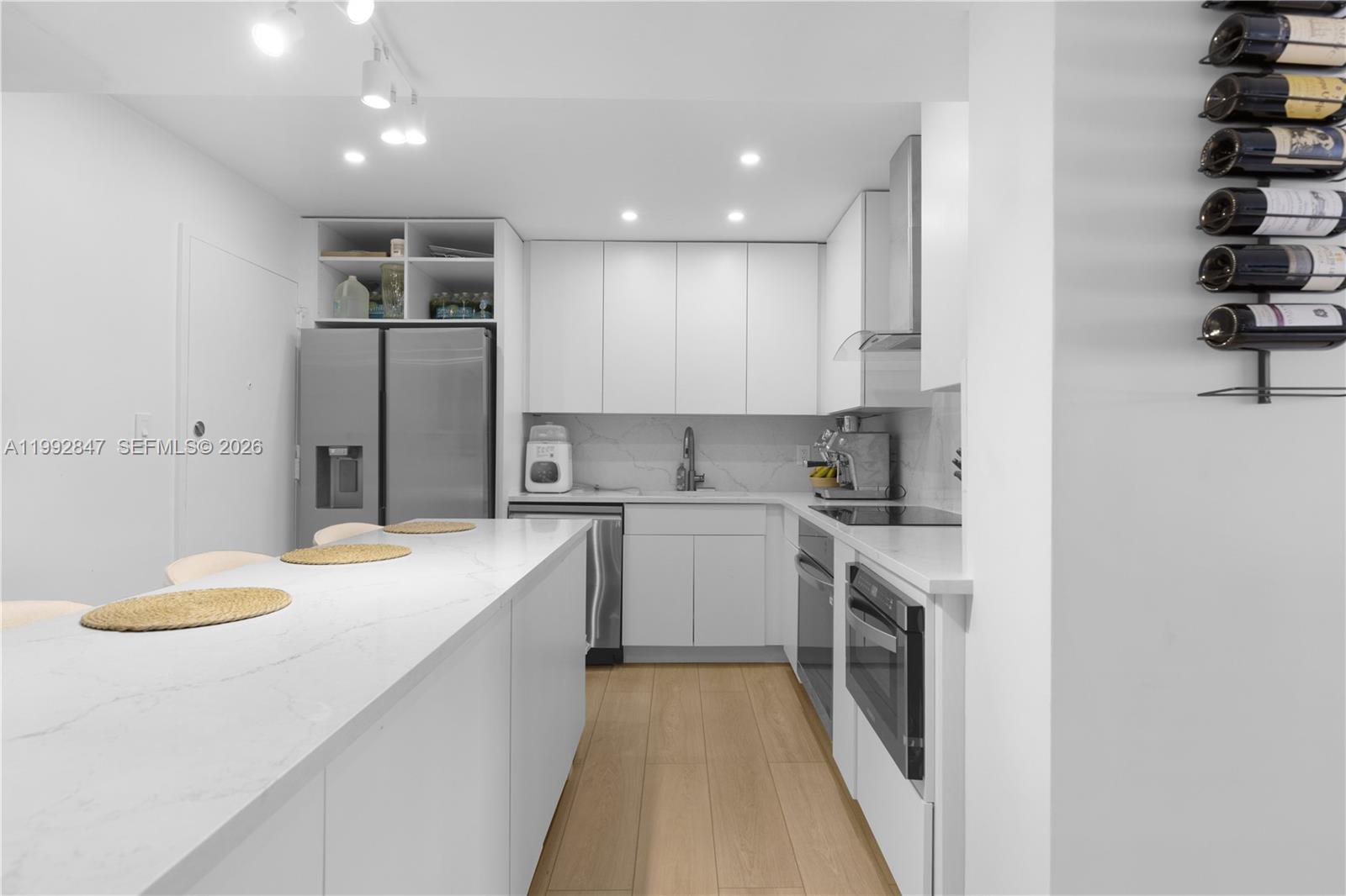 5161 Collins Ave #410 Miami Beach, FL 33140