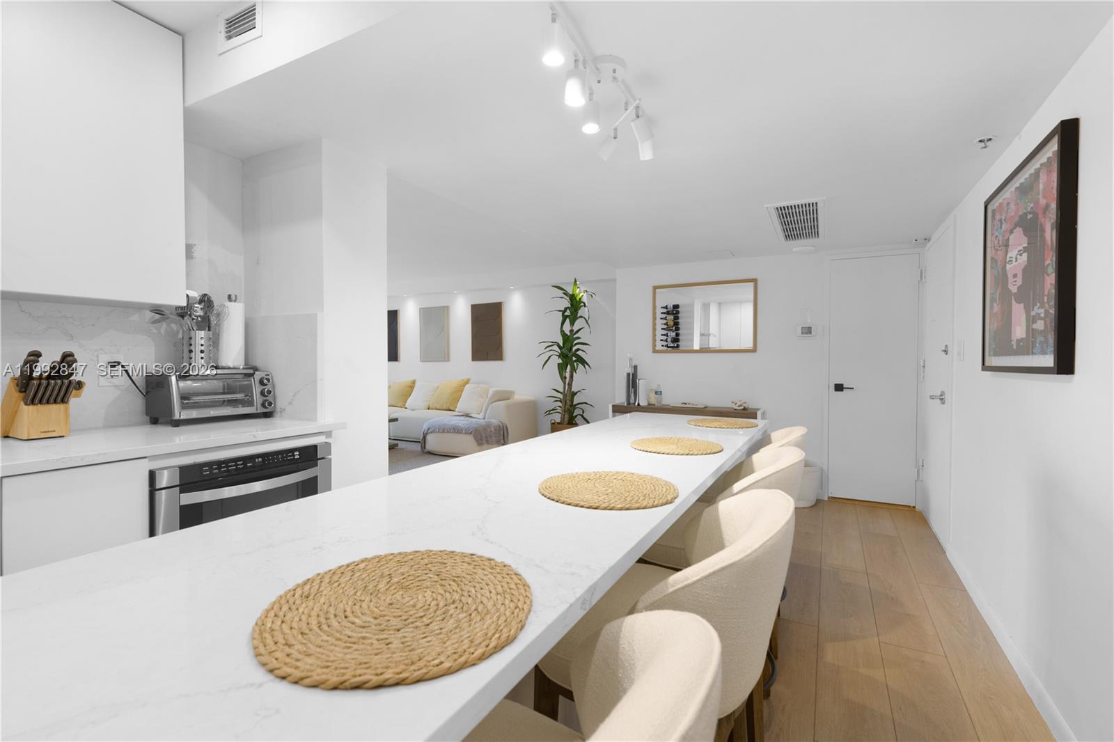 5161 Collins Ave #410 Miami Beach, FL 33140