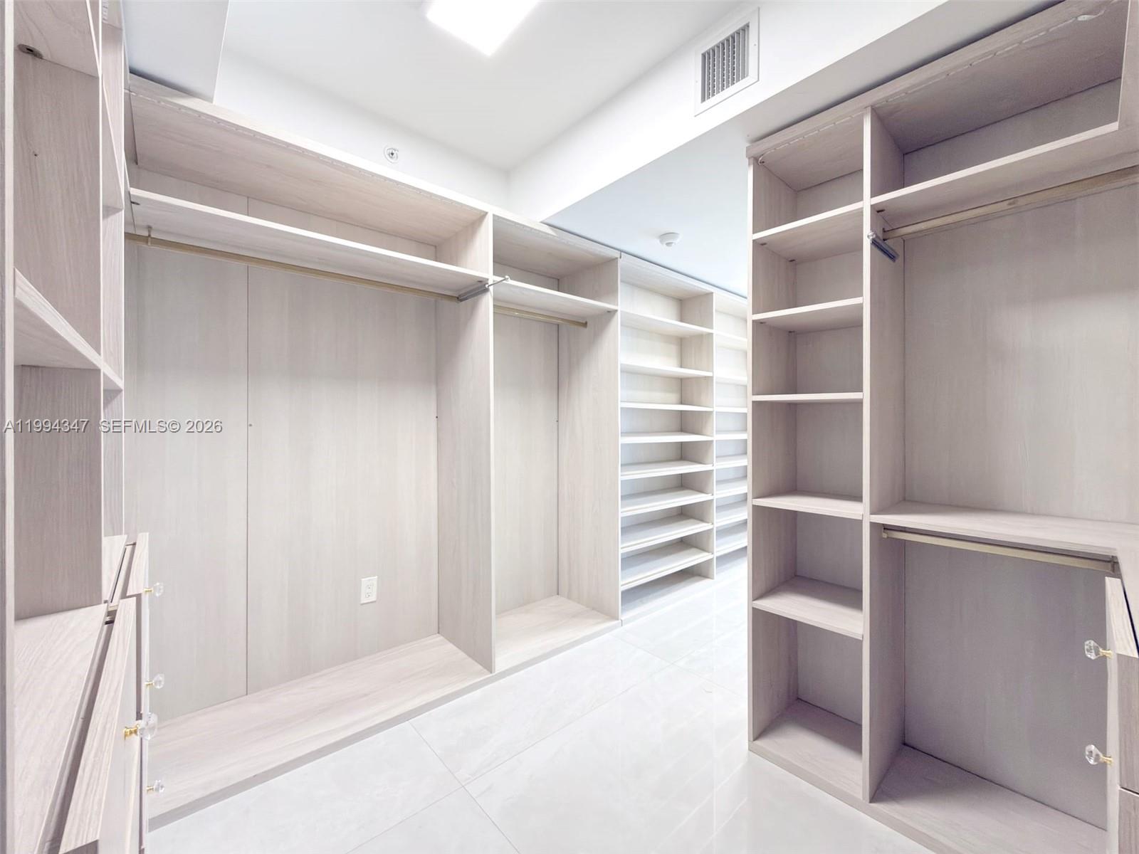 image Brickell House14