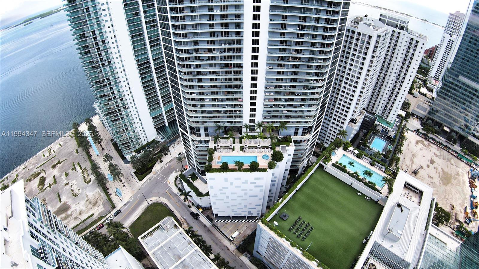 image Brickell House25