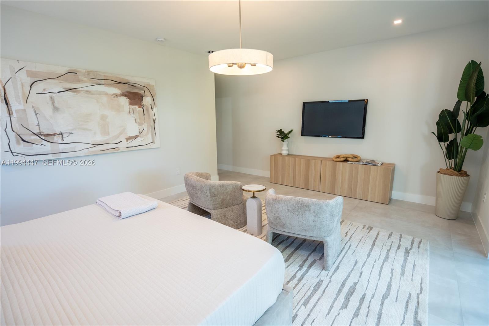 2745 SW 23rd Ter Miami, FL 33145