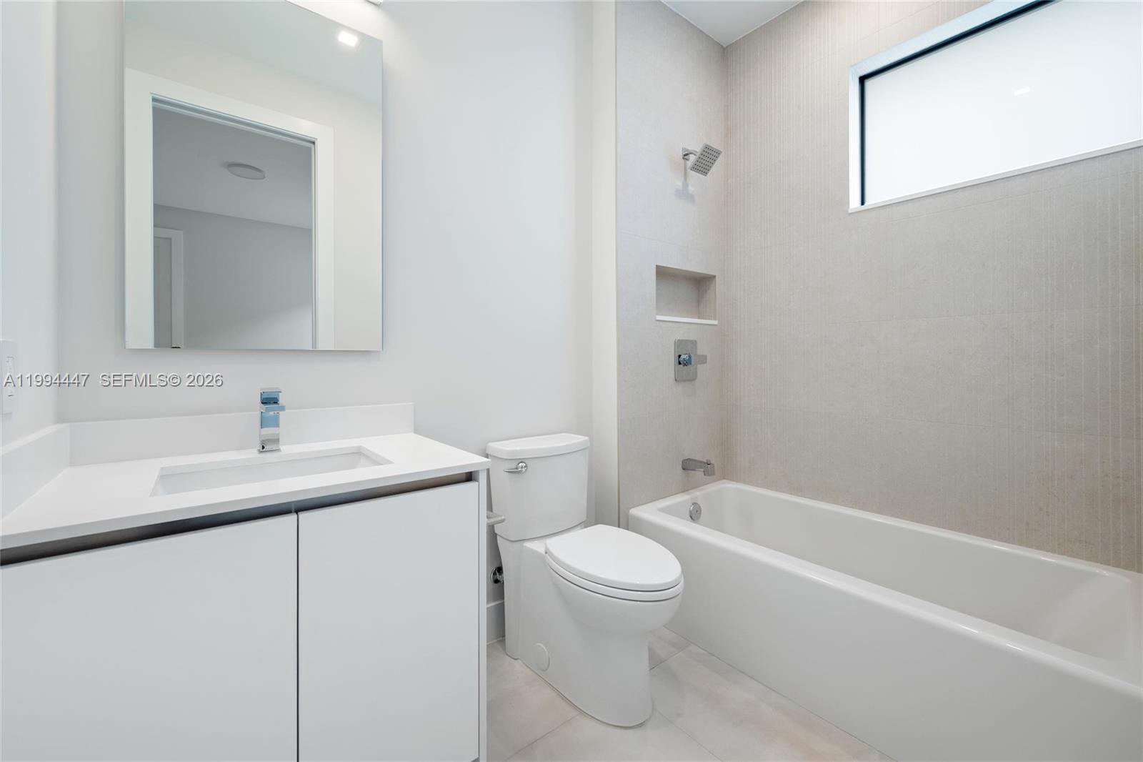 2745 SW 23rd Ter Miami, FL 33145