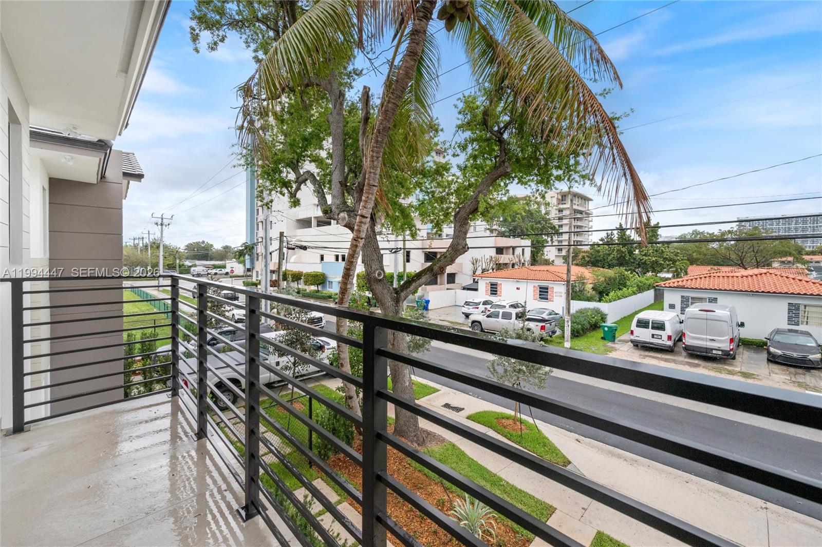 2745 SW 23rd Ter Miami, FL 33145