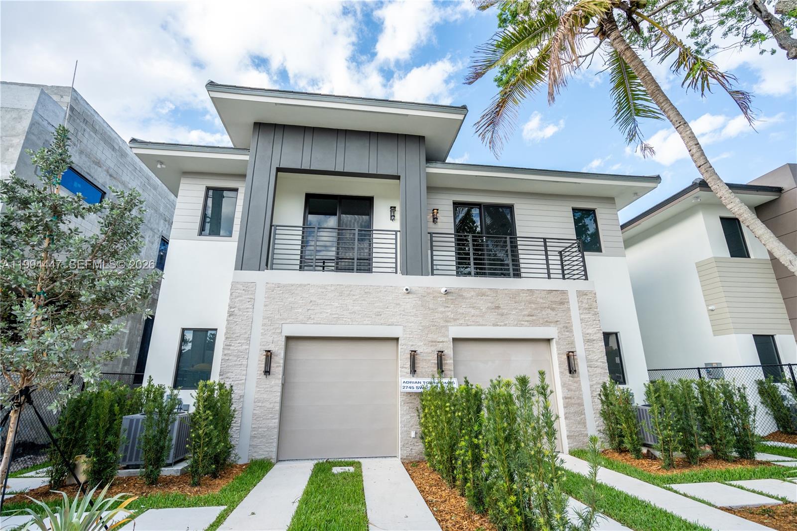 2745 SW 23rd Ter Miami, FL 33145