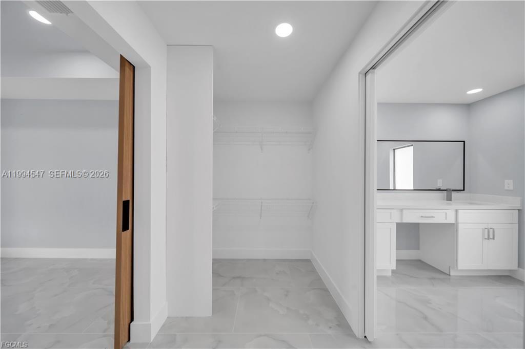 4028 26th St Sw Lehigh Acres, FL 33976