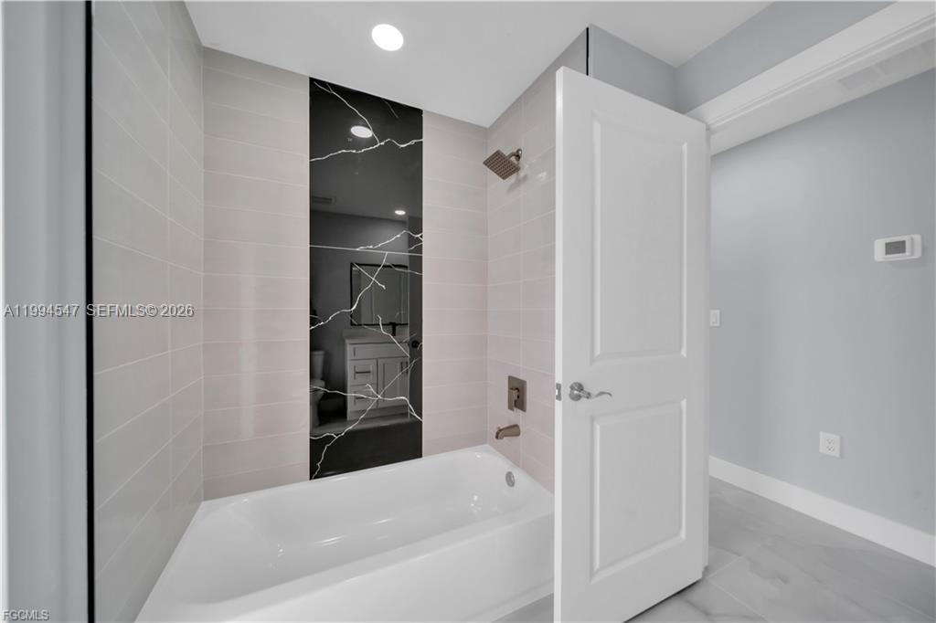 4028 26th St Sw Lehigh Acres, FL 33976