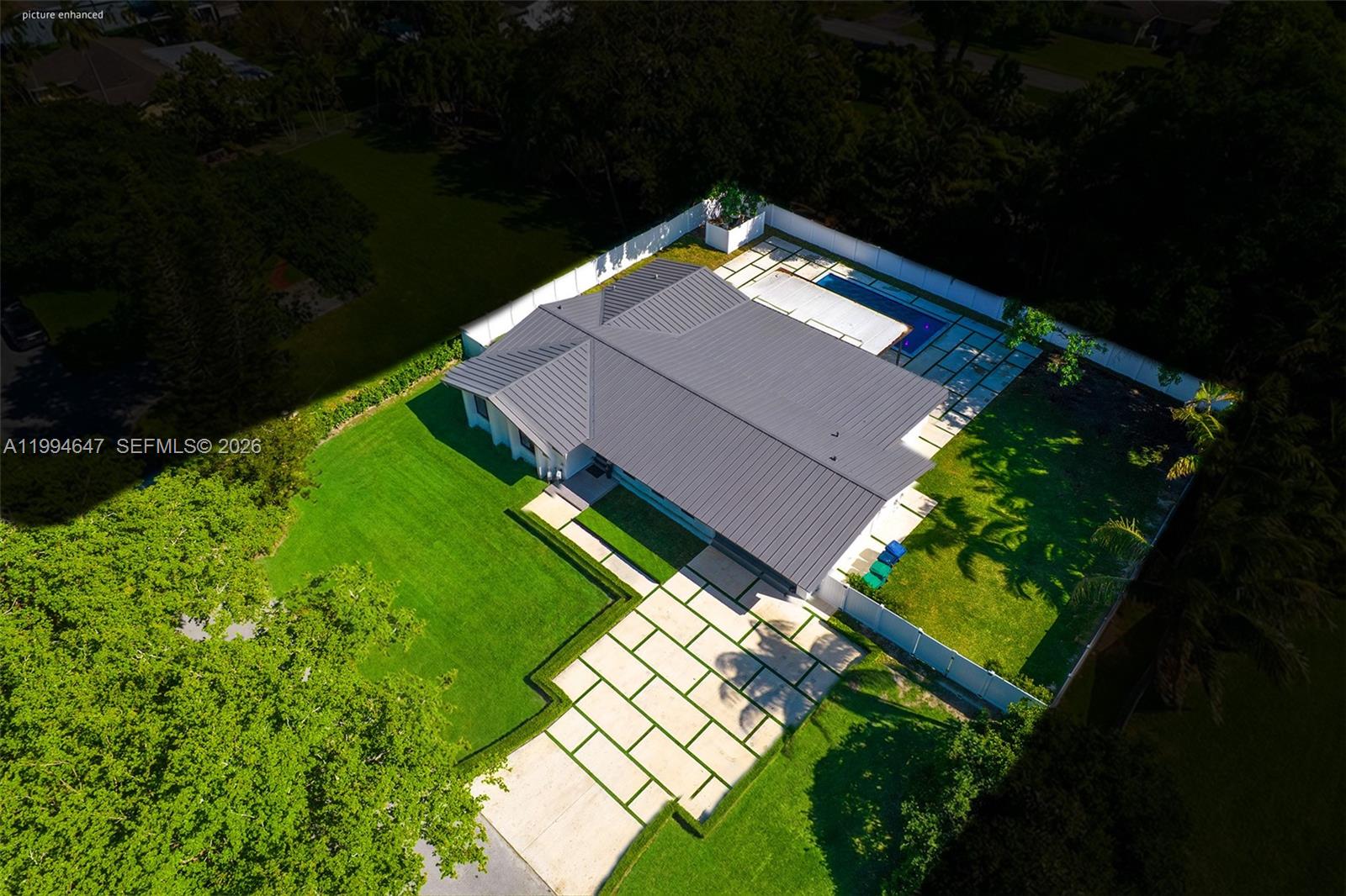 8820 SW 182nd Ter Palmetto Bay, FL 33157