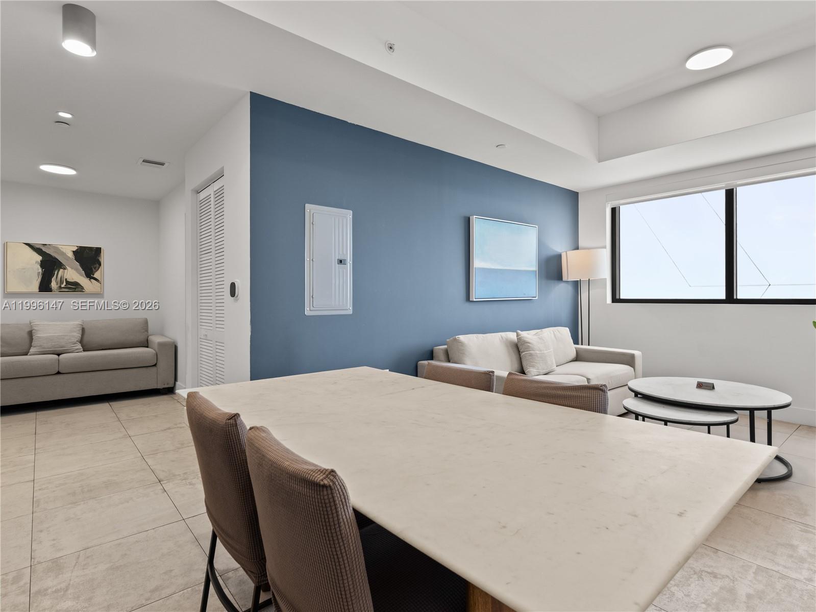 image Smart Brickell I15