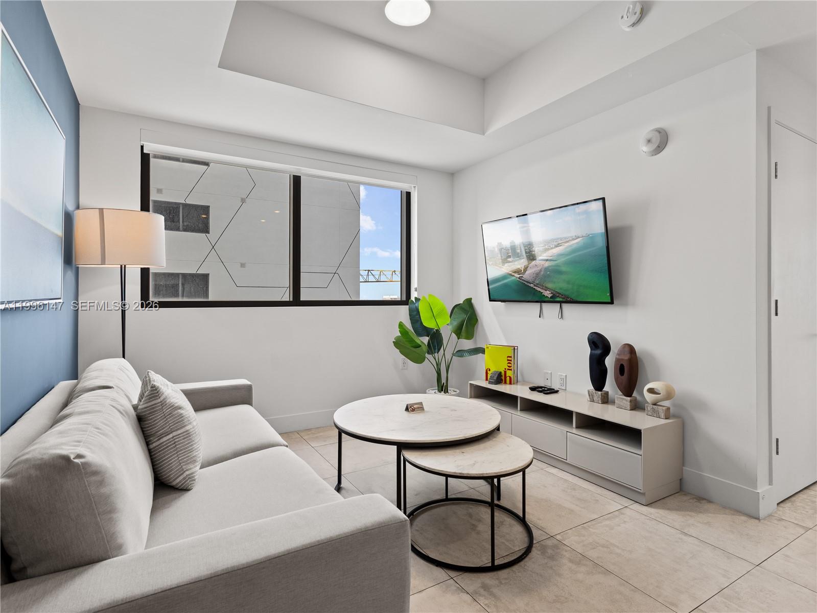 image Smart Brickell I20