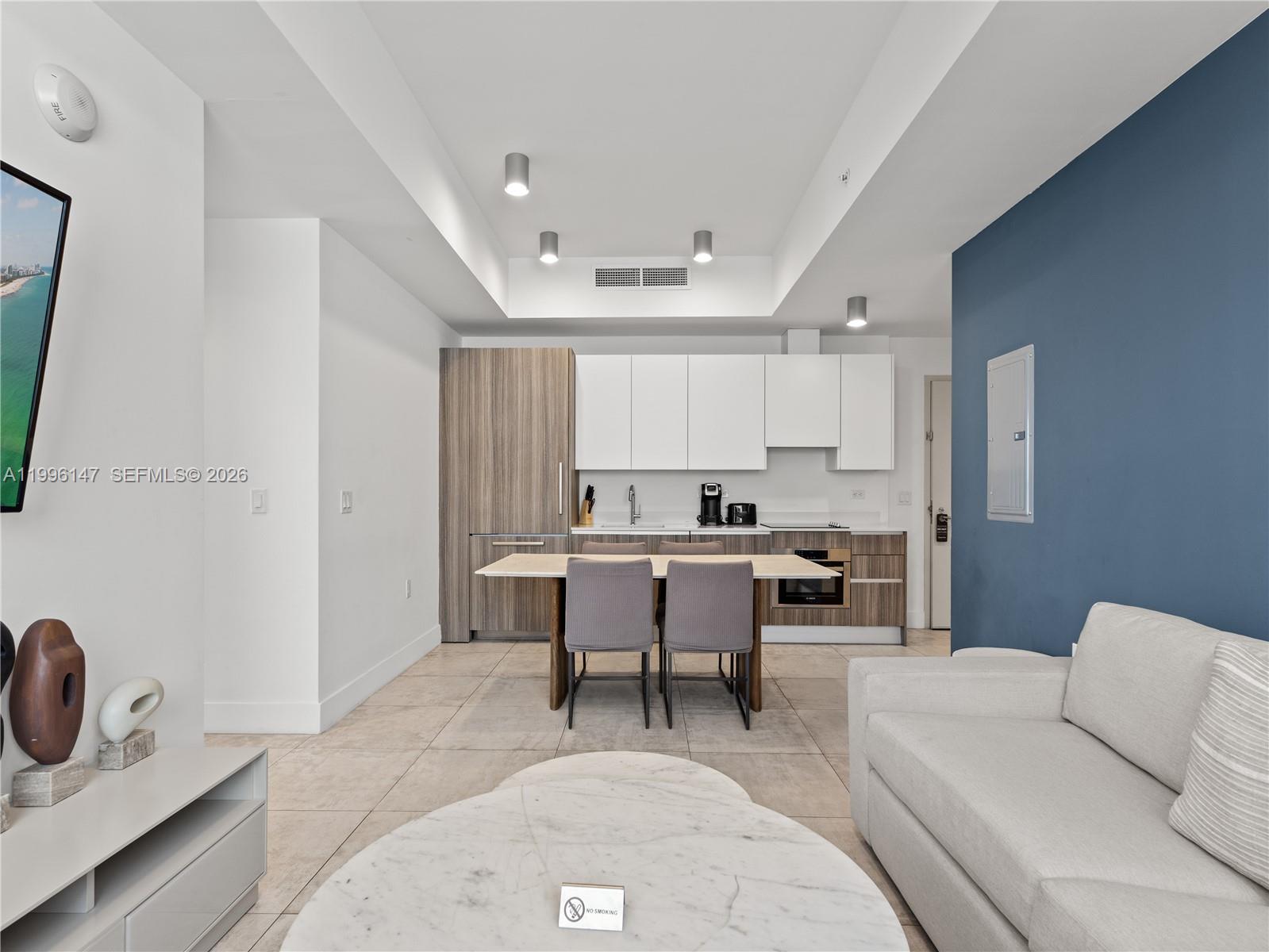 image Smart Brickell I22