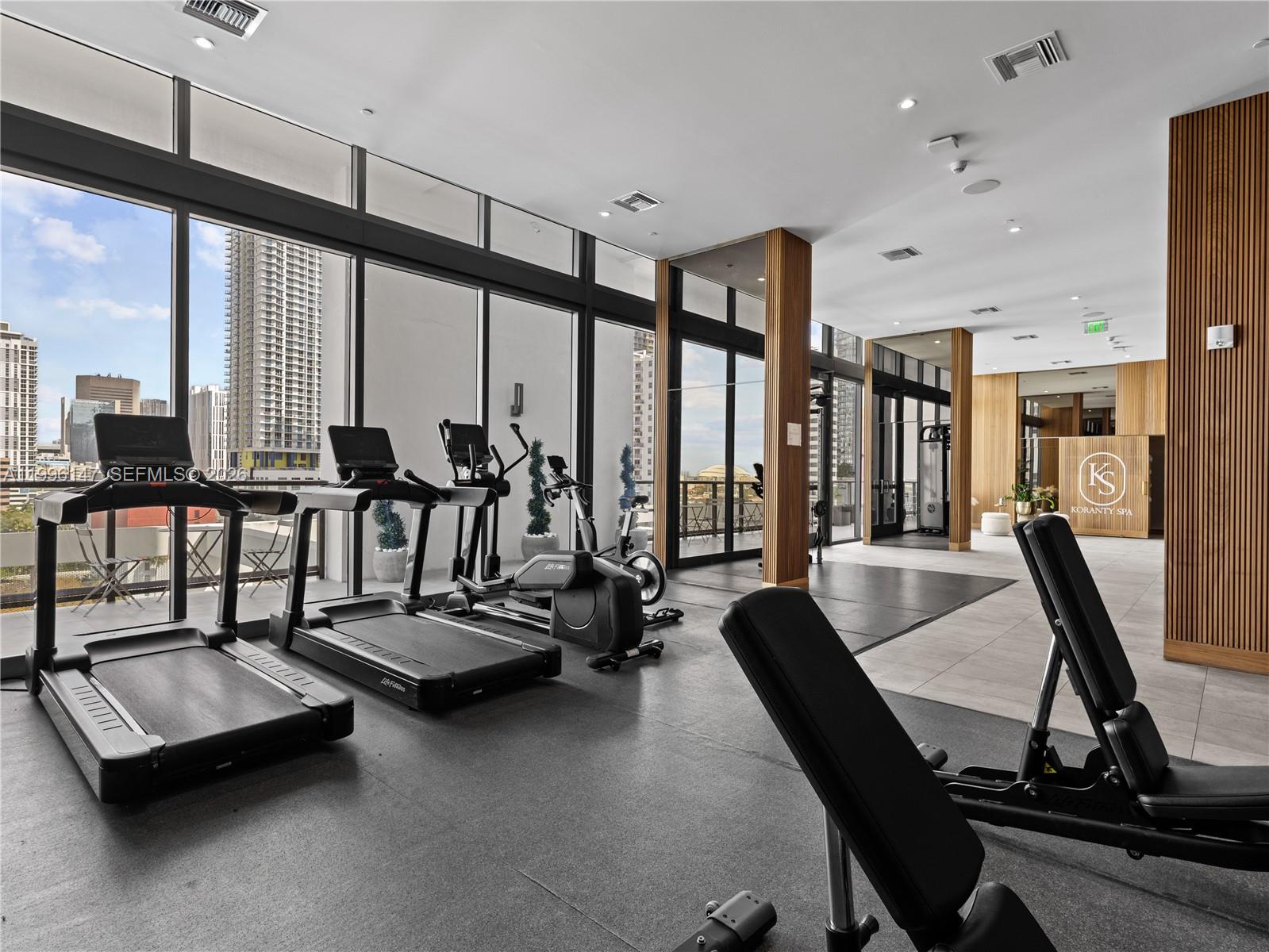 image Smart Brickell I25