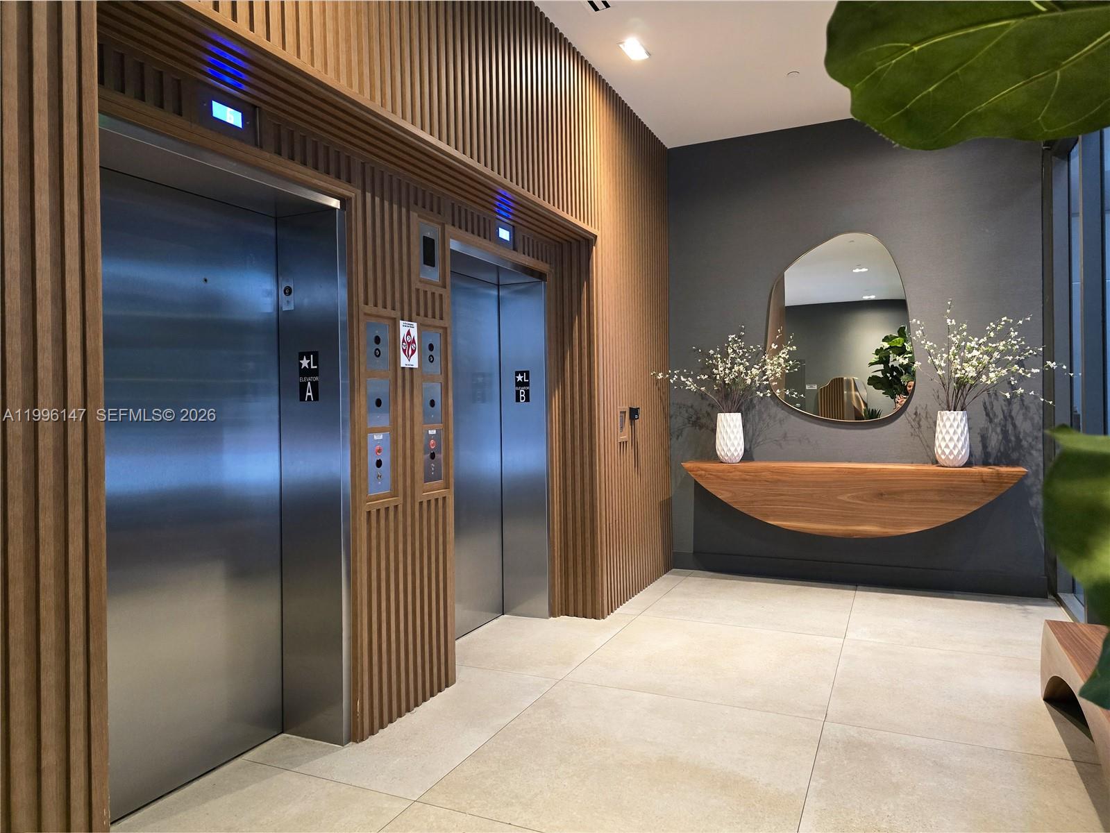 image Smart Brickell I32