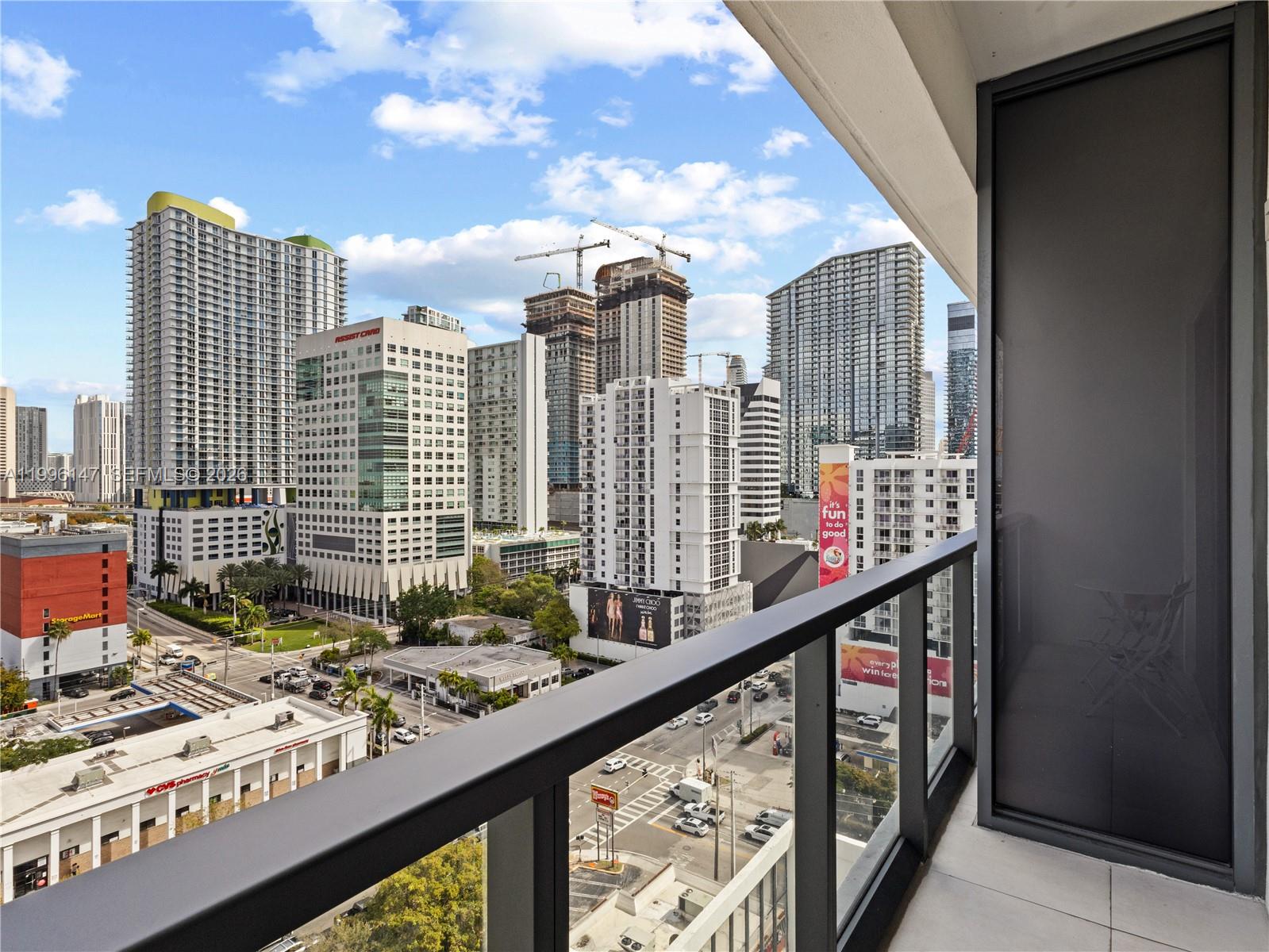 image Smart Brickell I4