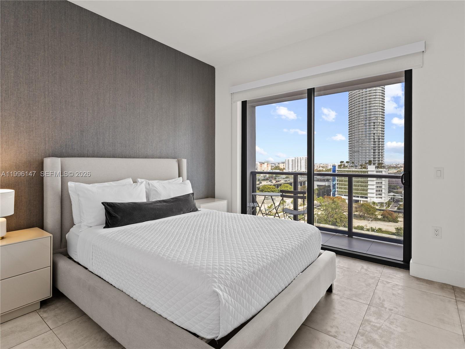 image Smart Brickell I6