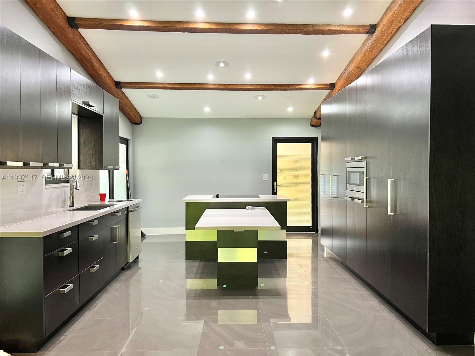 9331 NW 48th Doral Ter Doral, FL 33178