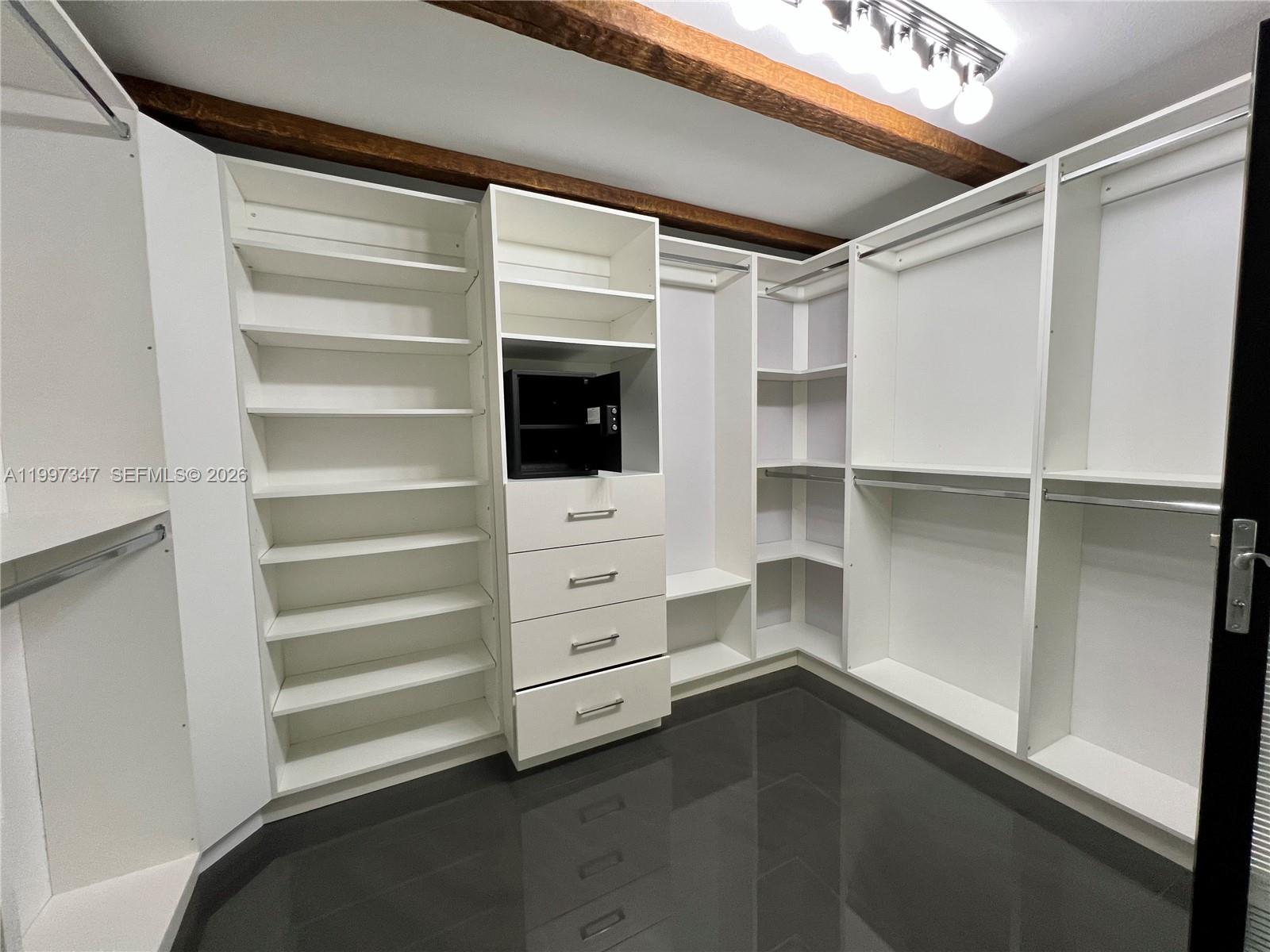 9331 NW 48th Doral Ter Doral, FL 33178