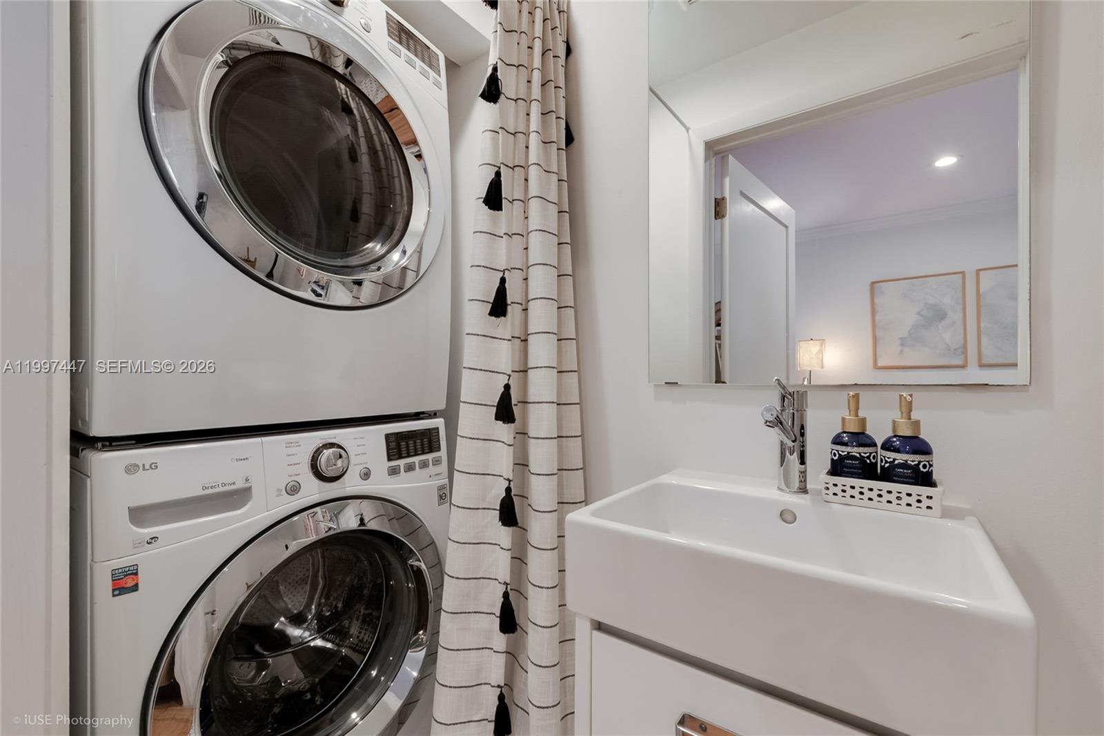 21 Madeira Ave #12 Coral Gables, FL 33134