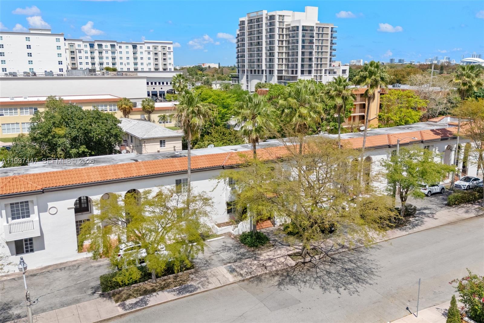 21 Madeira Ave #12 Coral Gables, FL 33134