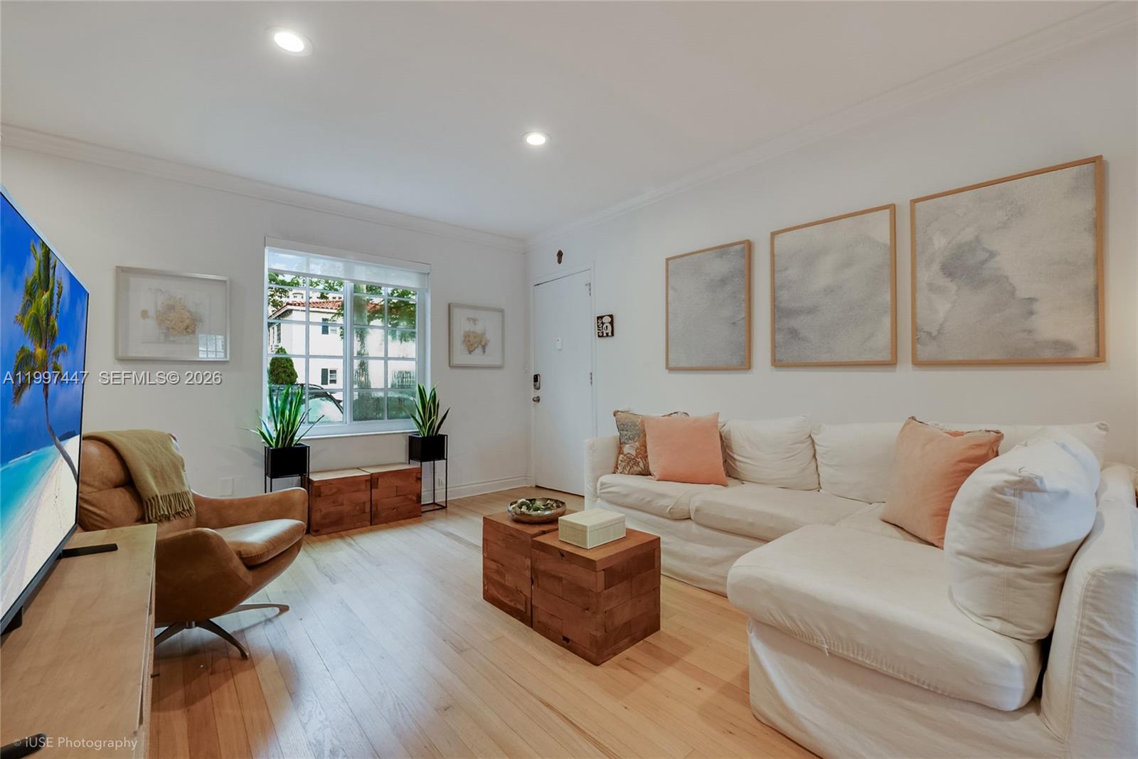 21 Madeira Ave #12 Coral Gables, FL 33134