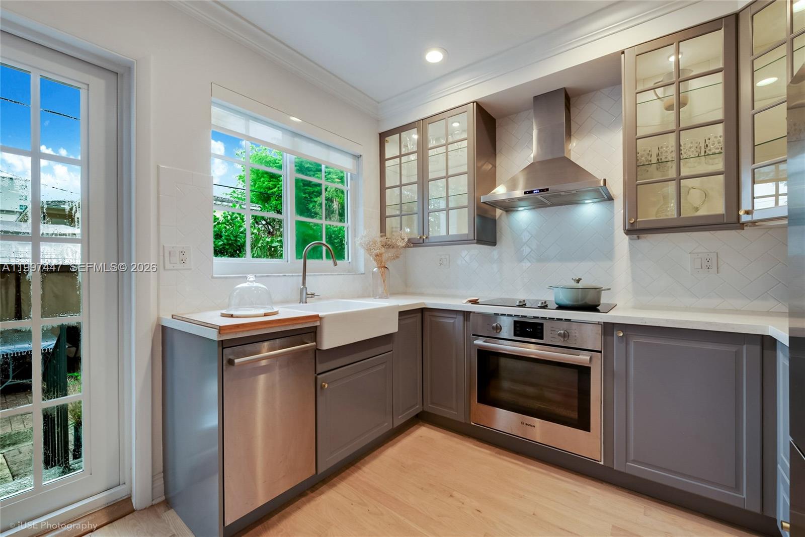 21 Madeira Ave #12 Coral Gables, FL 33134