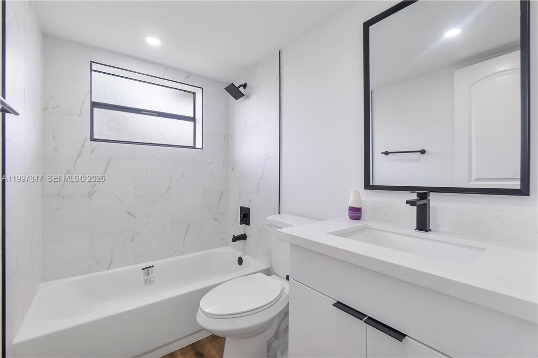 6690 W 26th Ct #23-16 Hialeah, FL 33016