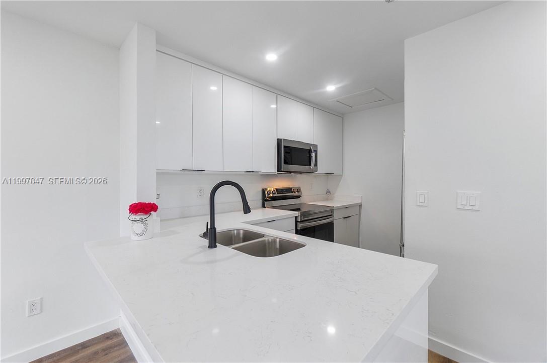 6690 W 26th Ct #23-16 Hialeah, FL 33016