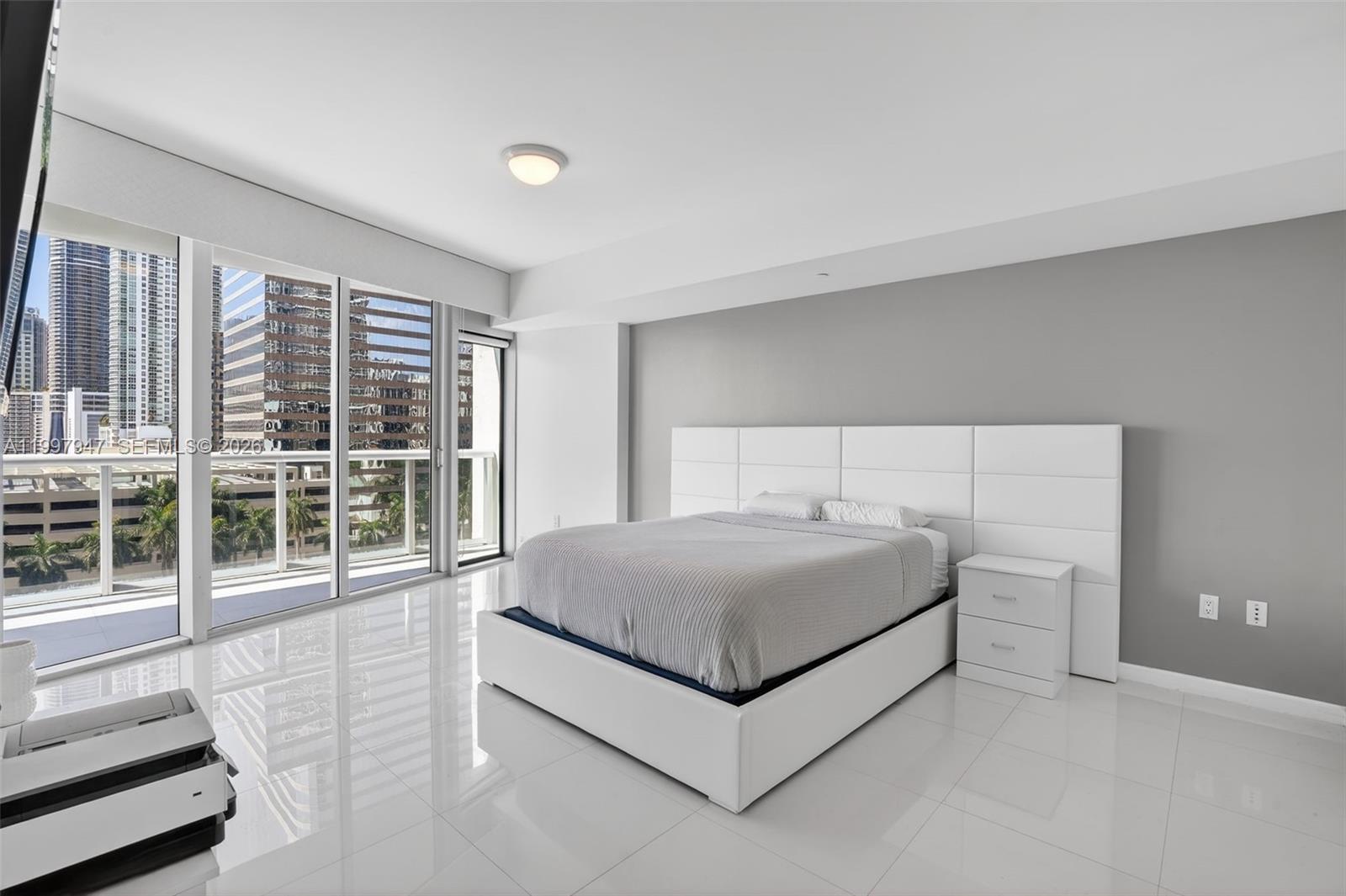 image Icon Brickell II4