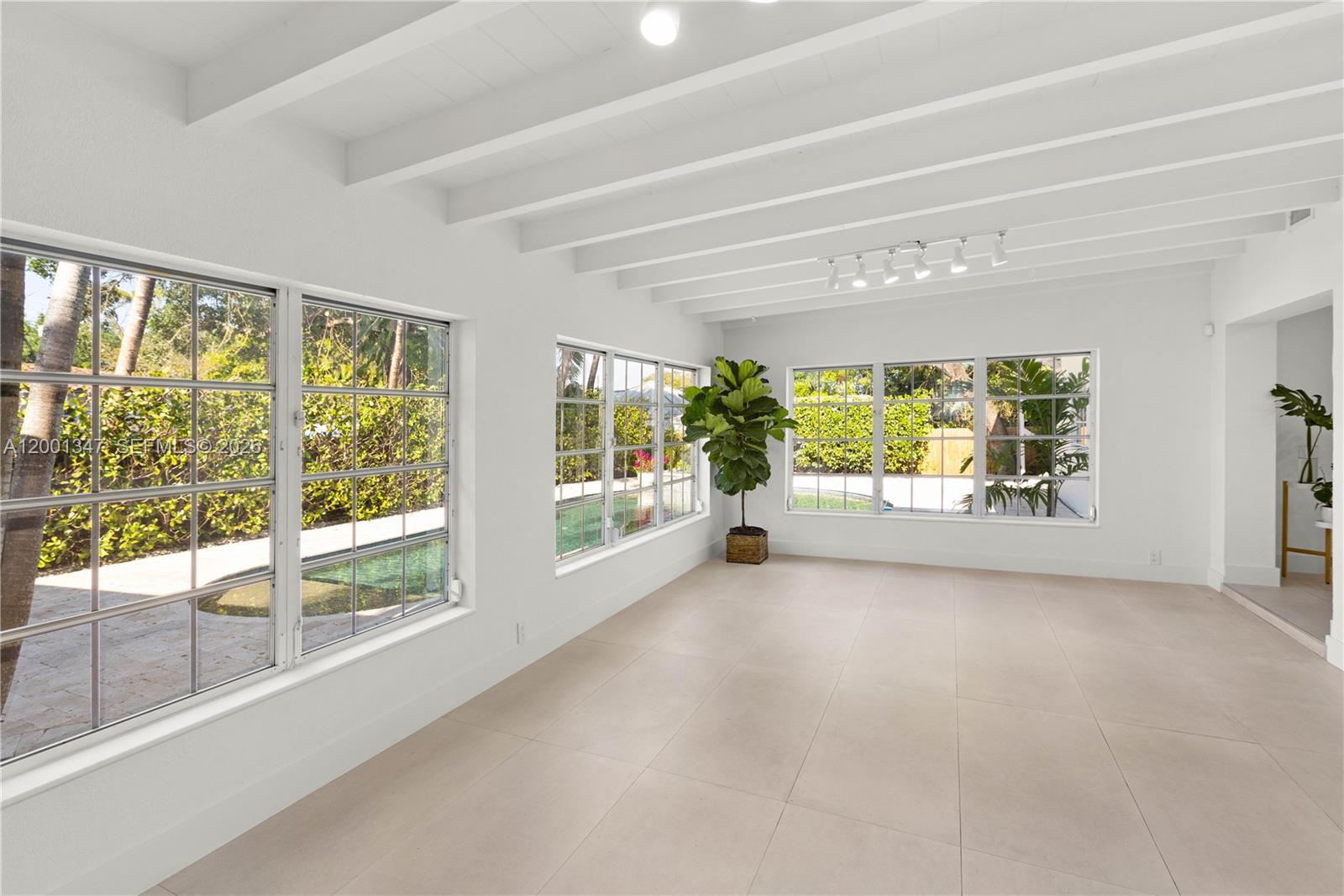 6605 SW 61st St South Miami, FL 33143