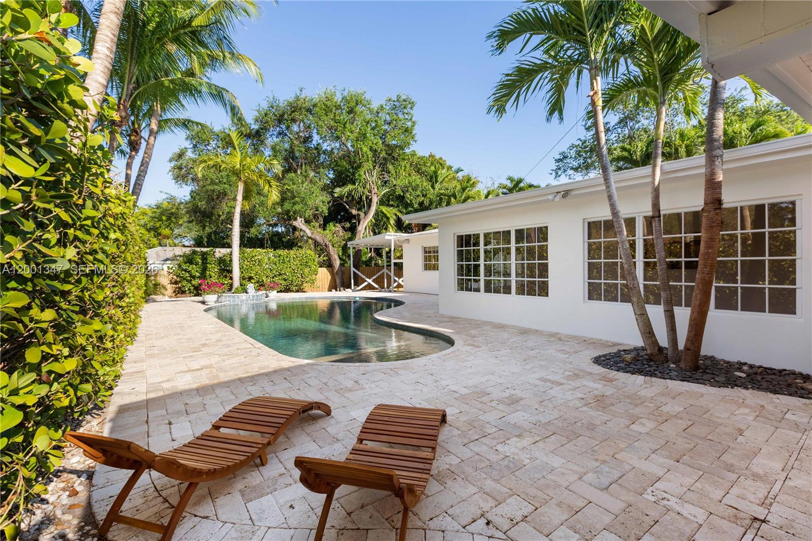 6605 SW 61st St South Miami, FL 33143