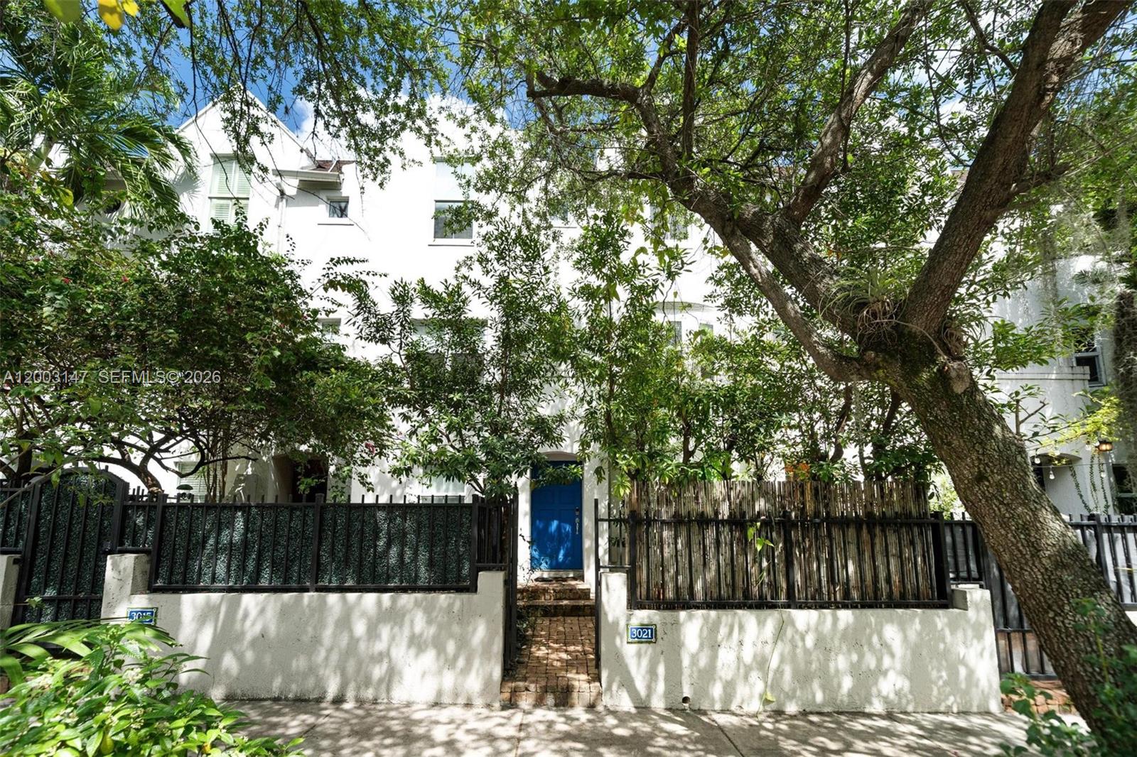 3021 Virginia St #11