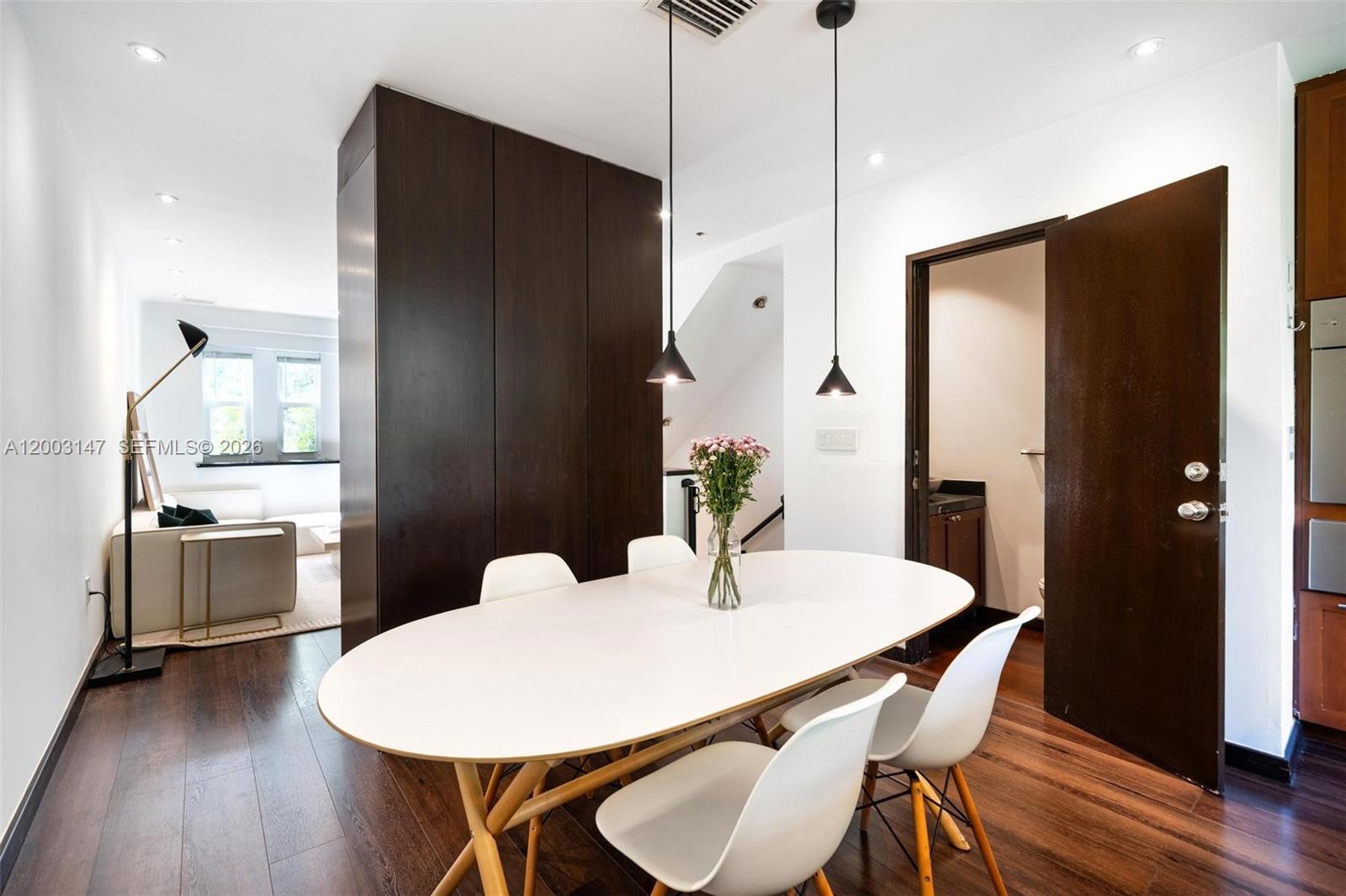 3021 Virginia St #11 Miami, FL 33133