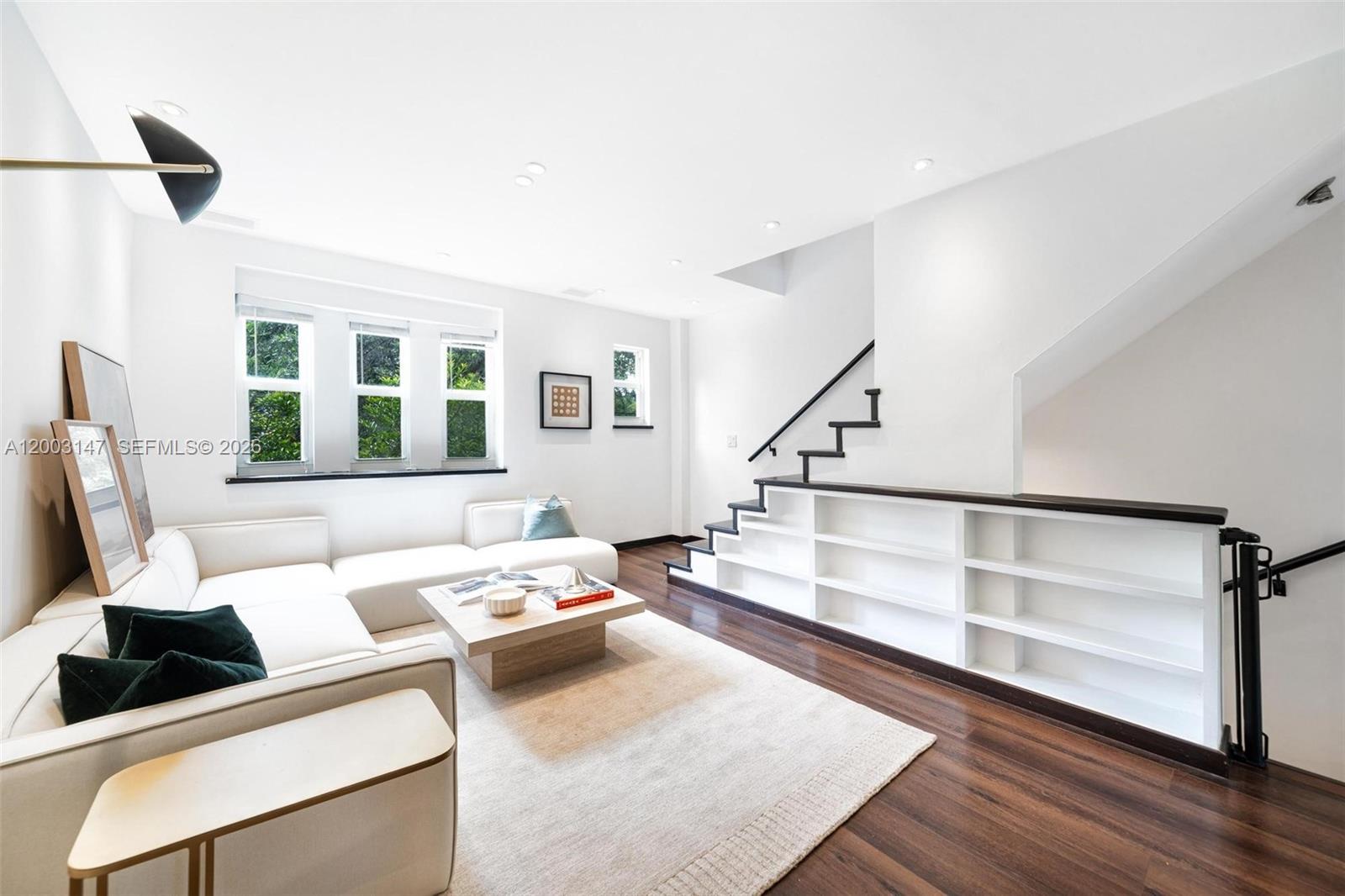 3021 Virginia St #11 Miami, FL 33133