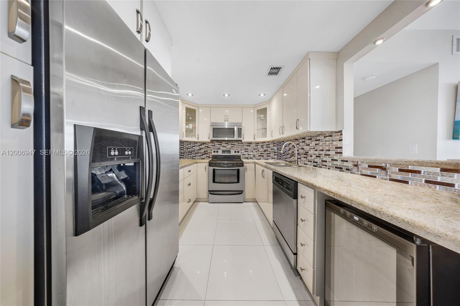 image Arlen House East10