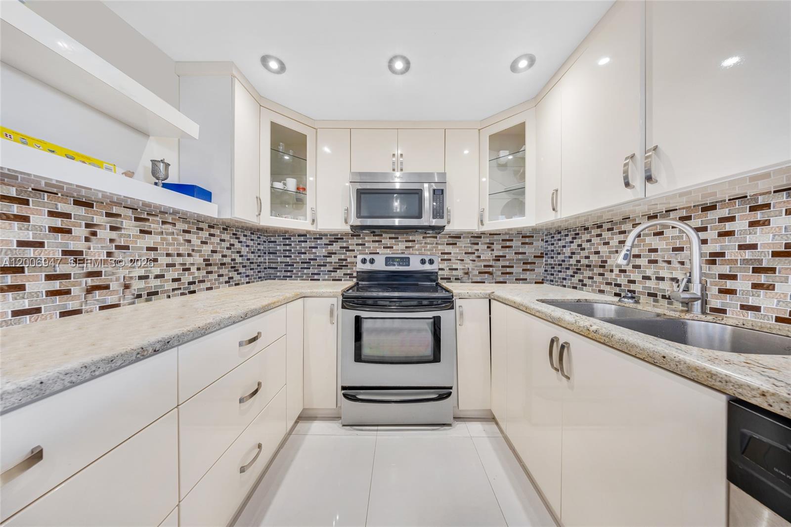image Arlen House East12