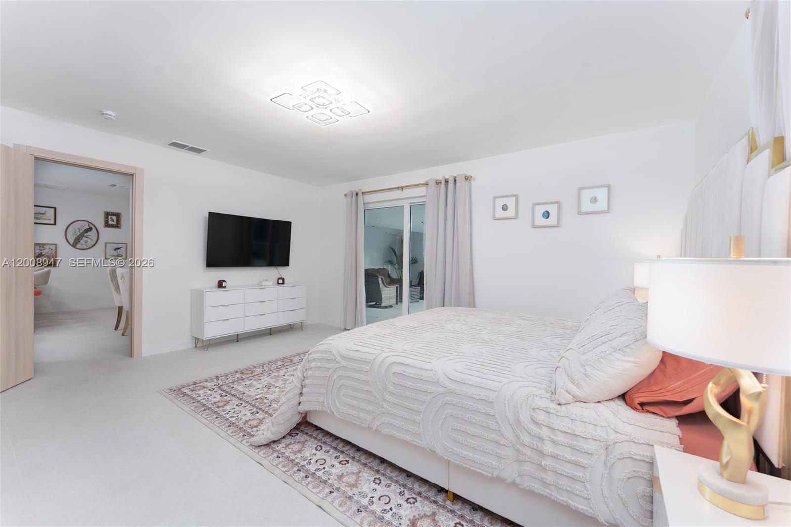 5419 NE 22nd Ave Fort Lauderdale, FL 33308