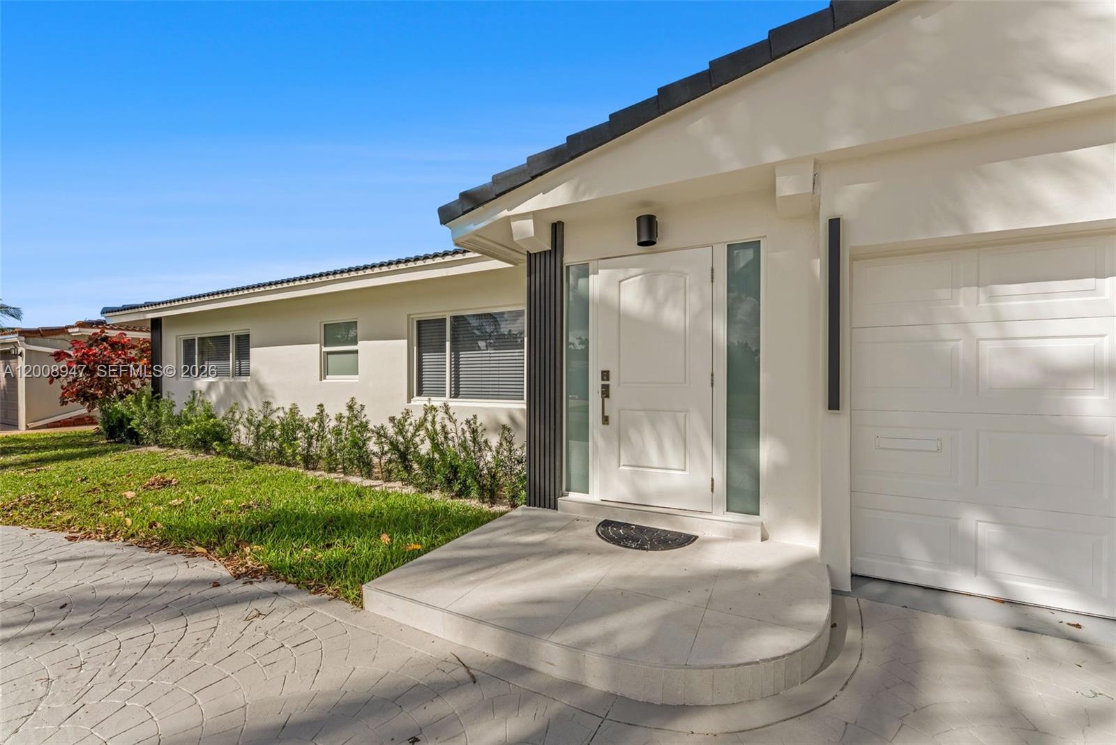 5419 NE 22nd Ave Fort Lauderdale, FL 33308